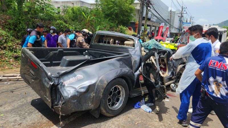 Дорожная авария с двумя погибшими произошла у автосалона Mitsubishi в Рассаде. Фото: Иккапоп Тхонгтуб