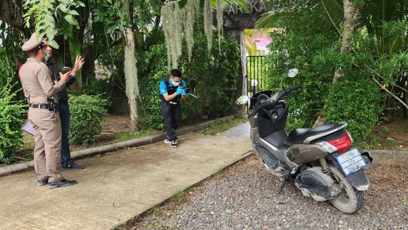 Скутер Yamaha N-Max, которым пользовался стрелок из Boat Avenue. Транспортное средство арендовал гражданин Казахстана, которого сейчас разыскивает полиция.