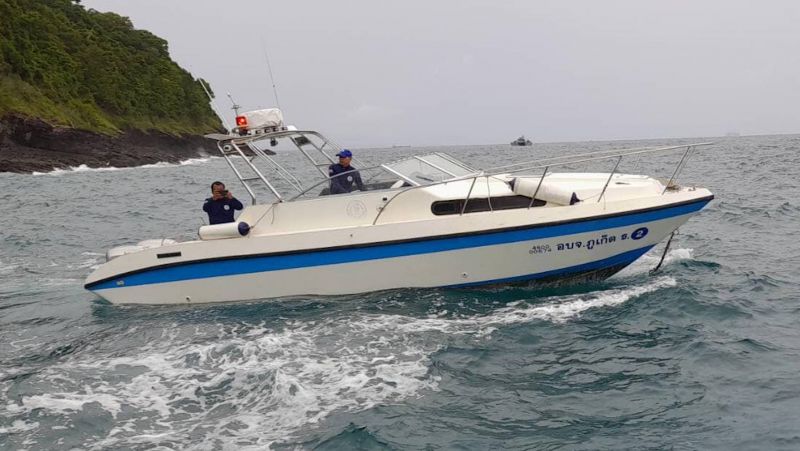 Лодка с рыбаками затонула у острова Эу. Один человек погиб, один пропал без вести. Фото: РРАО