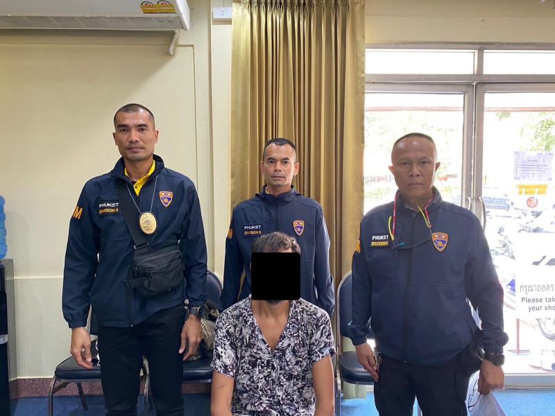 Гражданин Алжира был арестован 12 сентября за просрочку визы на полгода. Фото: Phuket Immigration